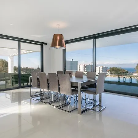 ヴィラ The / Ericeirahills エリセイラ